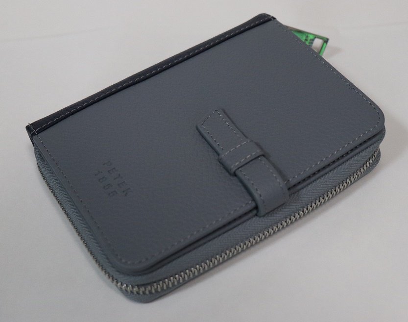 PETEK 1855ペテキ×タビタス新品レザーラウンドジップ財布パスポートケース 箱付き30800円