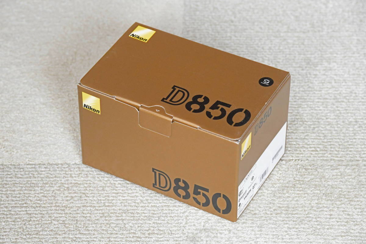 【Nikon】ニコンデジタル一眼レフカメラ D850 の元箱　　※ 箱のみ_画像1