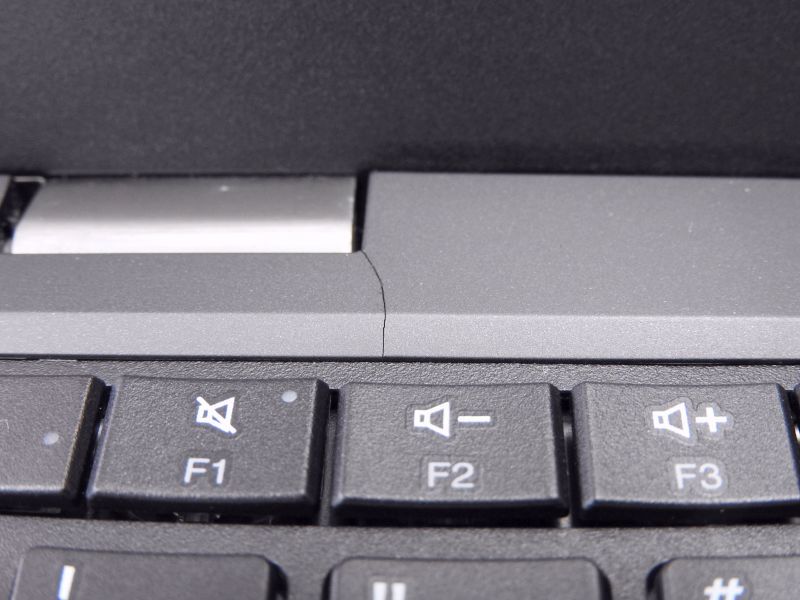 Bランク Lenovo ThinkPad L390 第8世代 i5 8265U メモリ8GB 新品NVMe256GB Win10_画像5