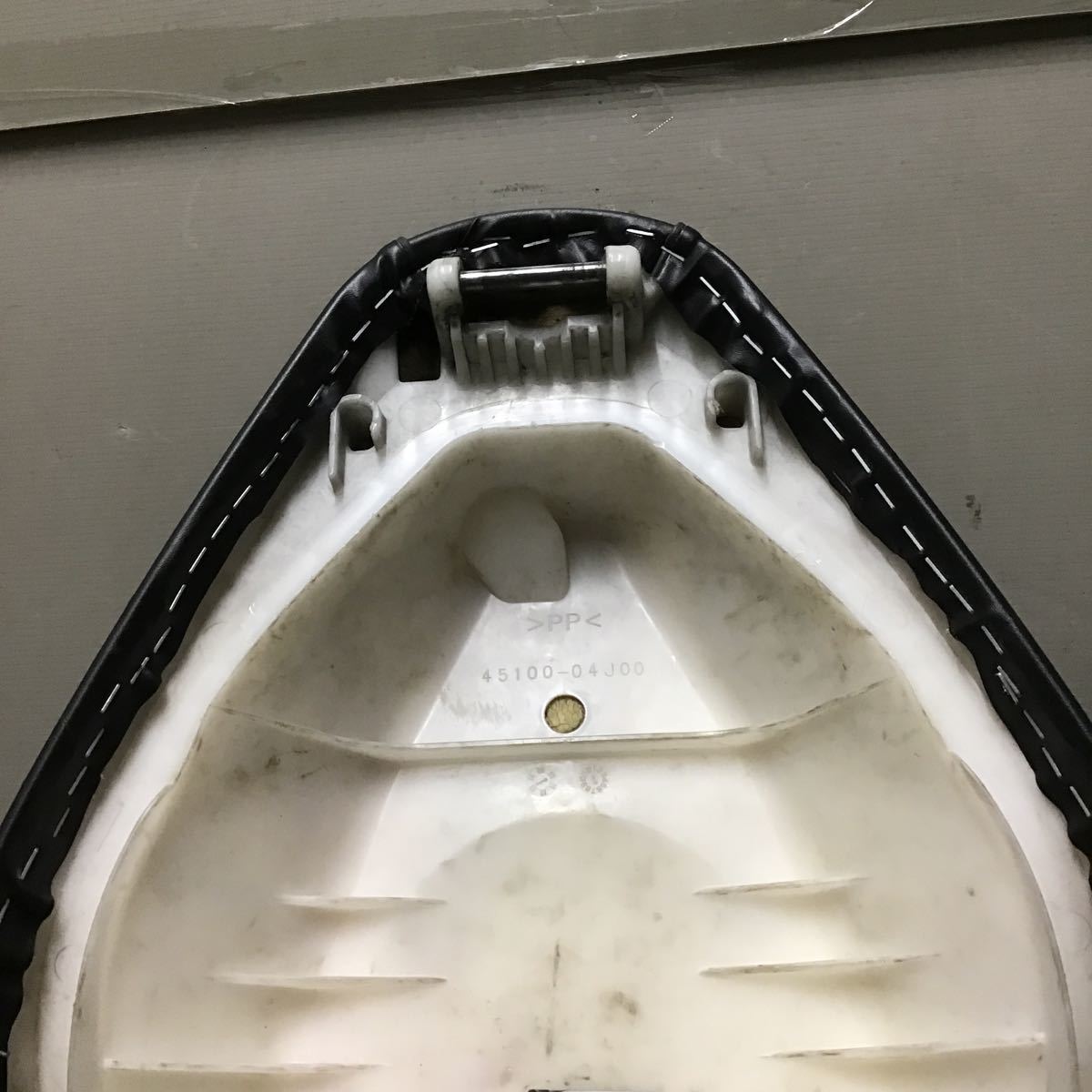 u3-2 スズキ アドレスV125 CF46A シート 表皮新品 純正_画像8