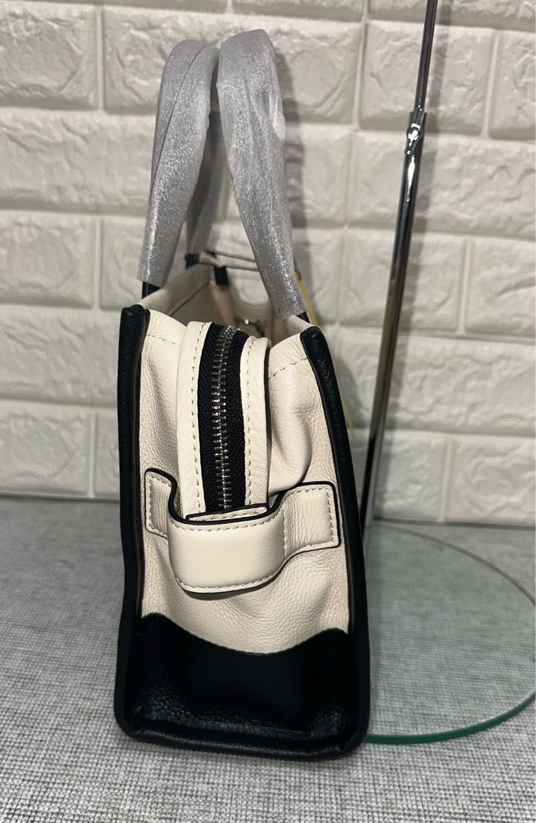 新品MARC JACOBS スモールトートバッグ H006L01RE22 112|Yahoo 新品MARC JACOBS スモールトートバッグ H006L01RE22 112|Yahoo
