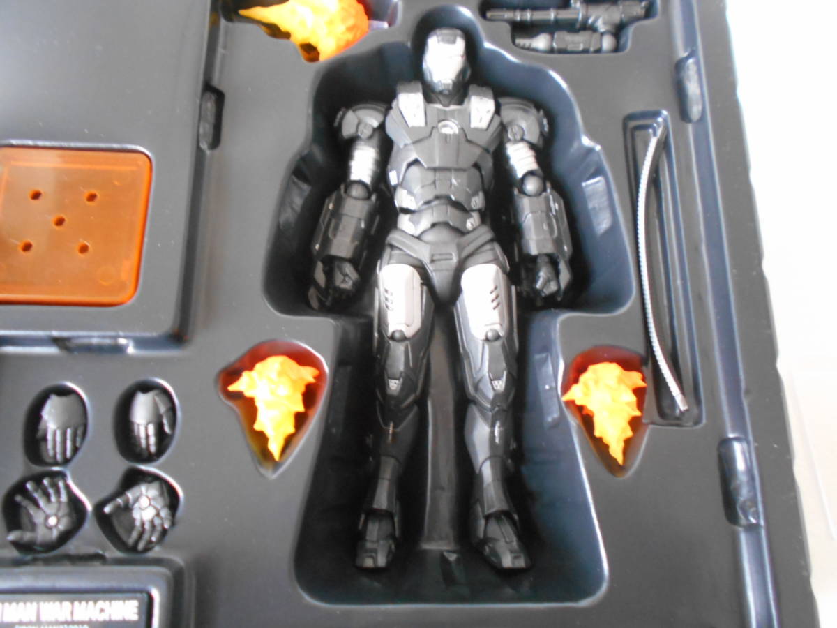 H / 海洋堂 特撮 リボルテック No.031 IRON MAN WAR MACHINE アイアンマン ウォーマシーン マーベル 中古品_画像3