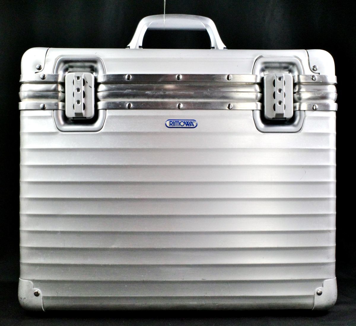 RIMOWA* Rimowa 965.031[TOPAS/ topaz ] Pilot * case records out of production 38L(XL) combination lock 950000