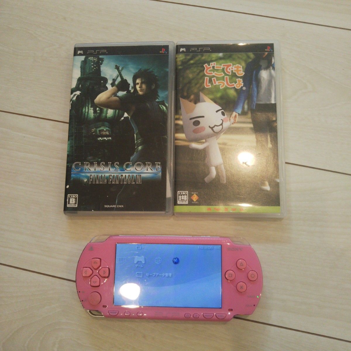 超美品 psp本体 ピンク 純正バッテリー ゲーム2つ付き 動作OK 超美品 psp本体 ピンク 純正バッテリー ゲーム2つ付き 動作OK
