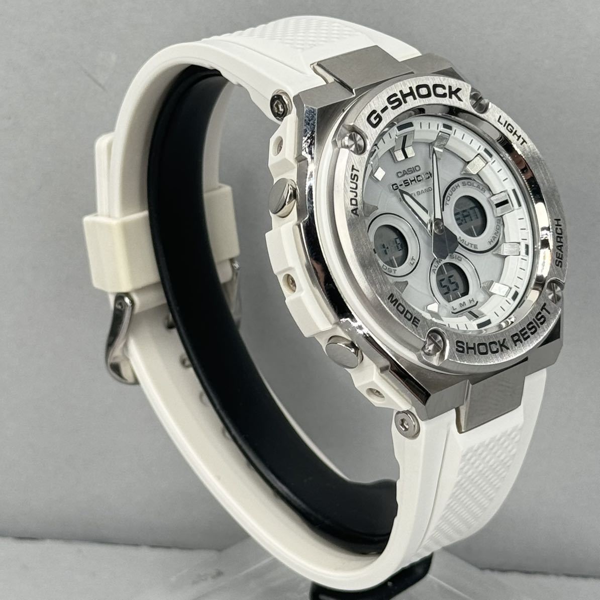 極美品 G-SHOCK GST-W310-7AJF G-STEEL/Gスチール タフソーラー電波受信 電波ソーラー マルチバンド6 メタルベゼル ホワイト アナデジ_画像6