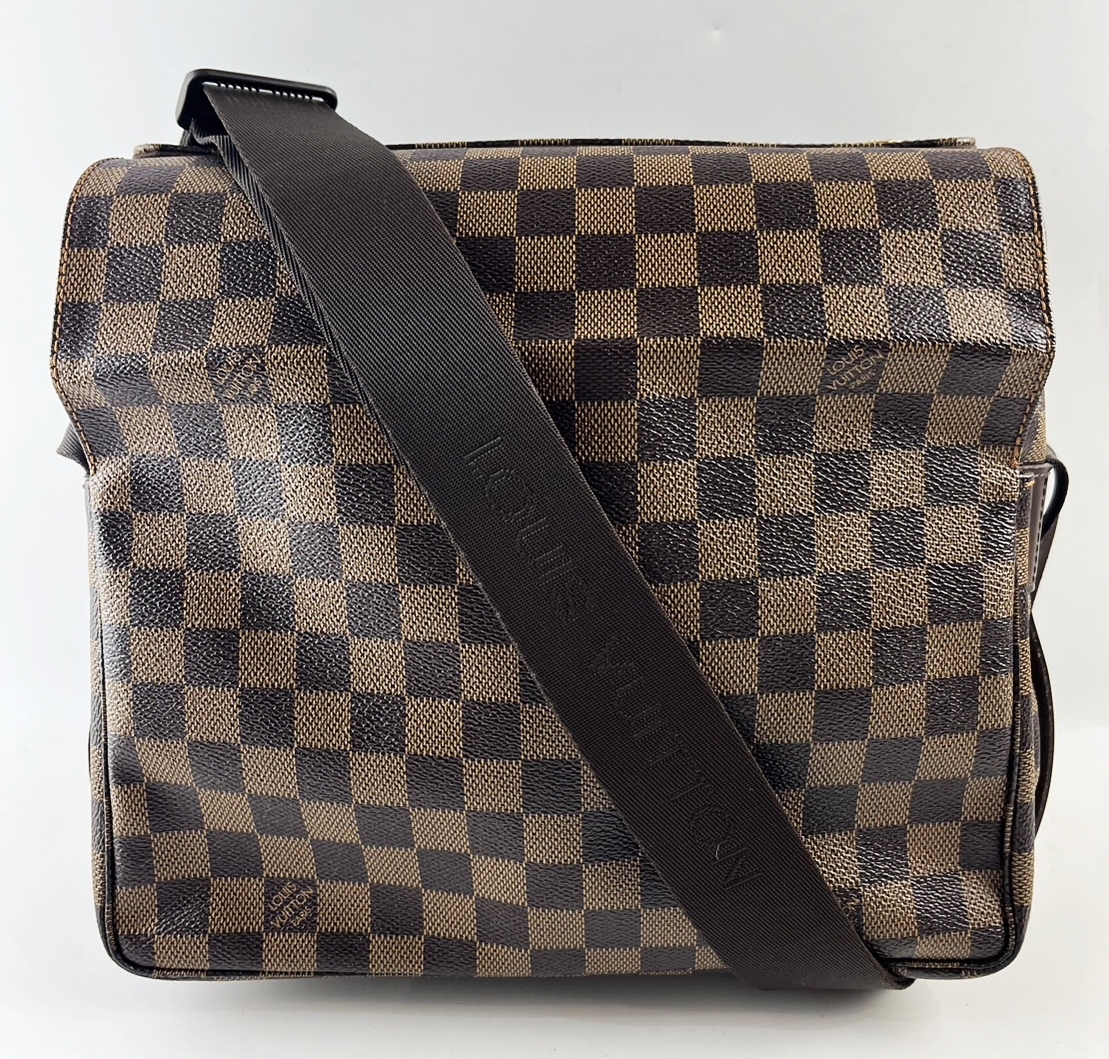 美品 LOUIS VUITTON LV ルイ ヴィトン ナヴィグリオ N45255 ショルダーバッグ ダミエ エベヌ_画像1