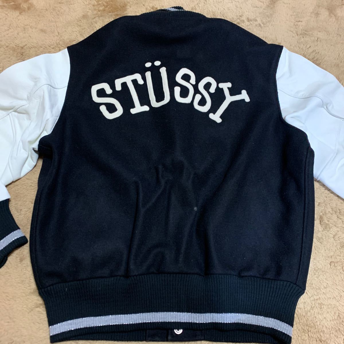 STUSSY xxv ステューシー 袖革スタジャン JKT 25周年 日本限定 STUSSY xxv ステューシー 袖革スタジャン JKT 25周年 日本限定