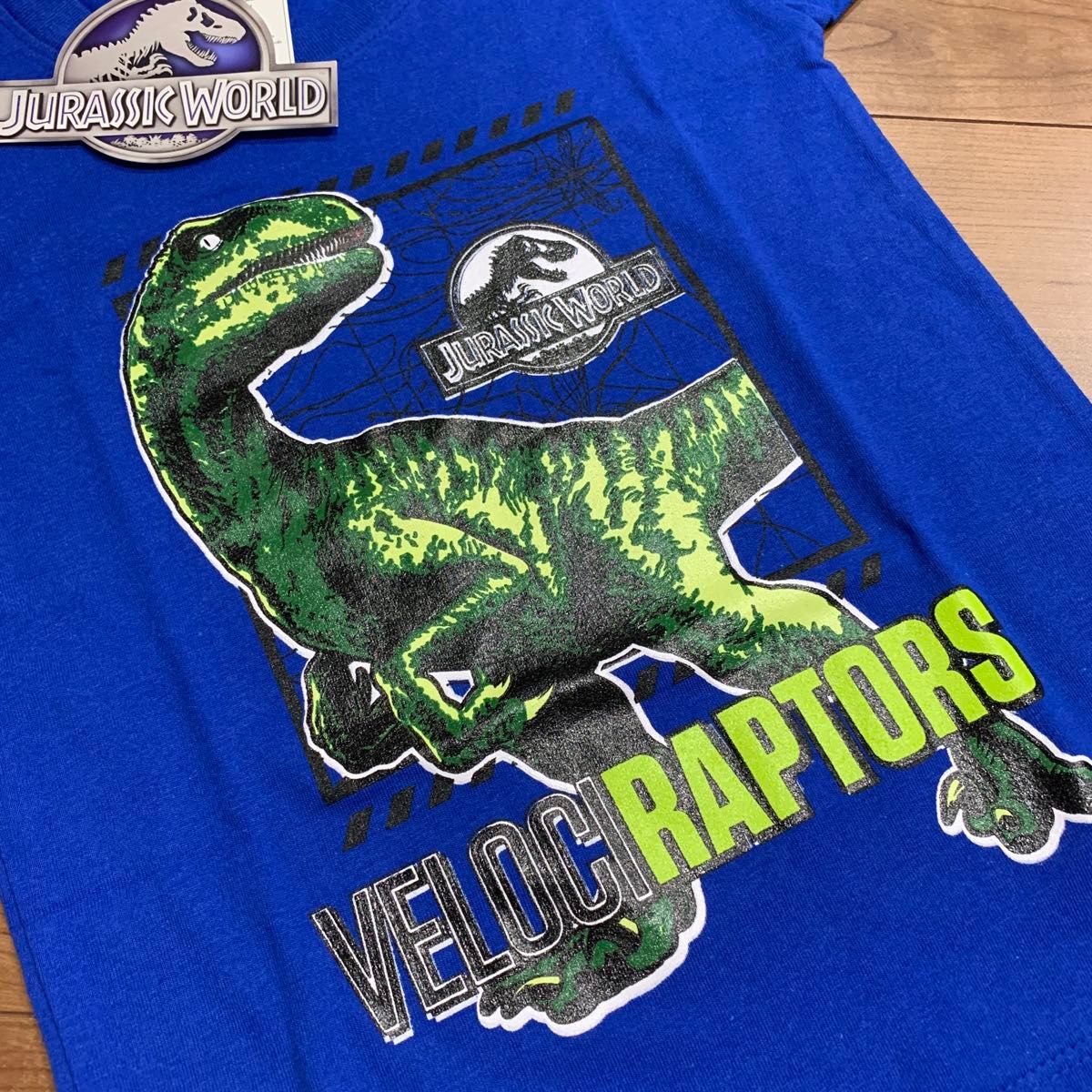 新品140ジュラシックワールドヴェロキラプトル青プリント半袖Tシャツキッズ子供服　jurassicworld ラプトル