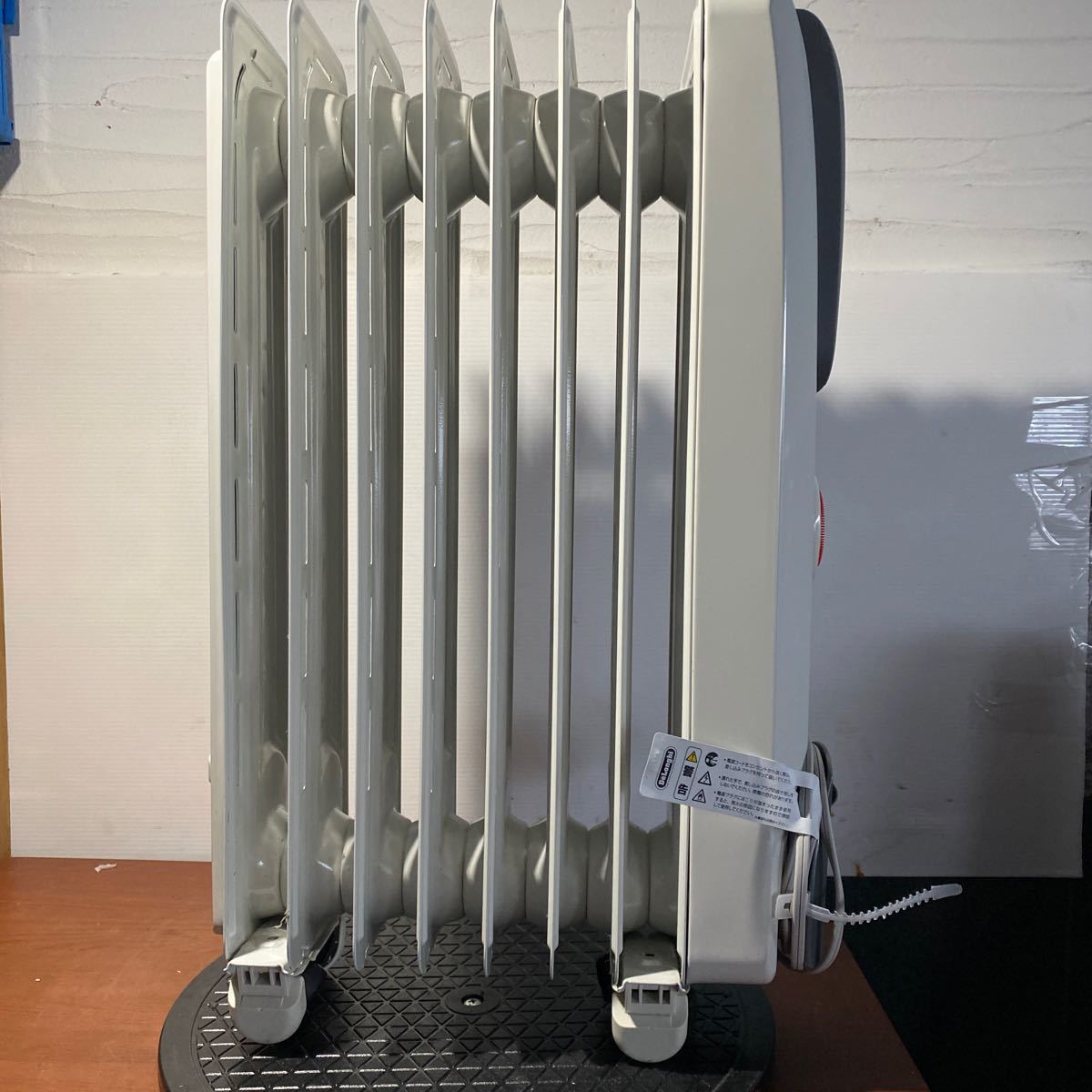 DeLonghi デロンギ オイルヒーター H770812EFS 暖房機器_画像8