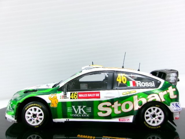 イクソ 1/43 フォード フォーカス RS WRC #46 ウェールズ GB ラリー 2008 V.ロッシ (6144-161)_画像4