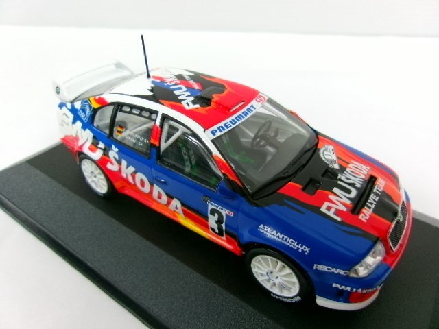 イクソ 1/43 シュコダ オクタビア WRC FWU #3 PRS Havelland Rallye 2001 U.Forkert (6144-134)_画像5