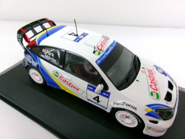 イクソ 1/43 フォード フォーカス RS WRC EVO3 #4 アクロポリスラリー 2003 ウィナー M.Martin (6144-160)_画像5