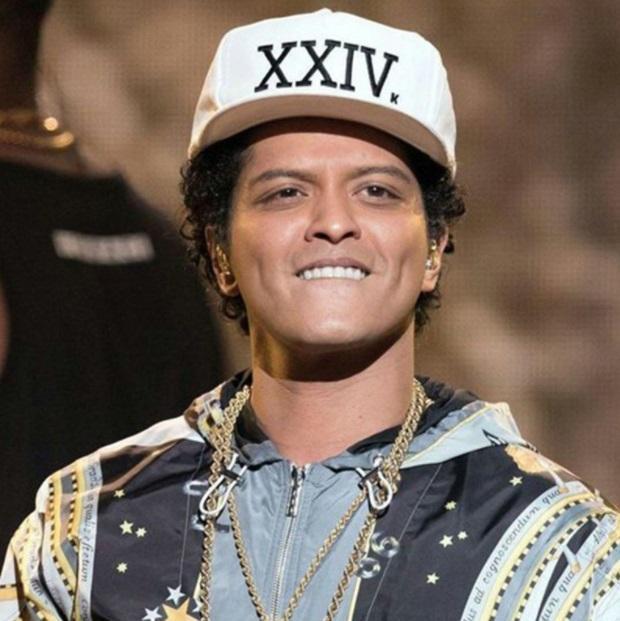 送料無料☆新品◆ブルーノマーズ XXIV K キャップ 白 CAP Bruno Mars　帽子_画像1