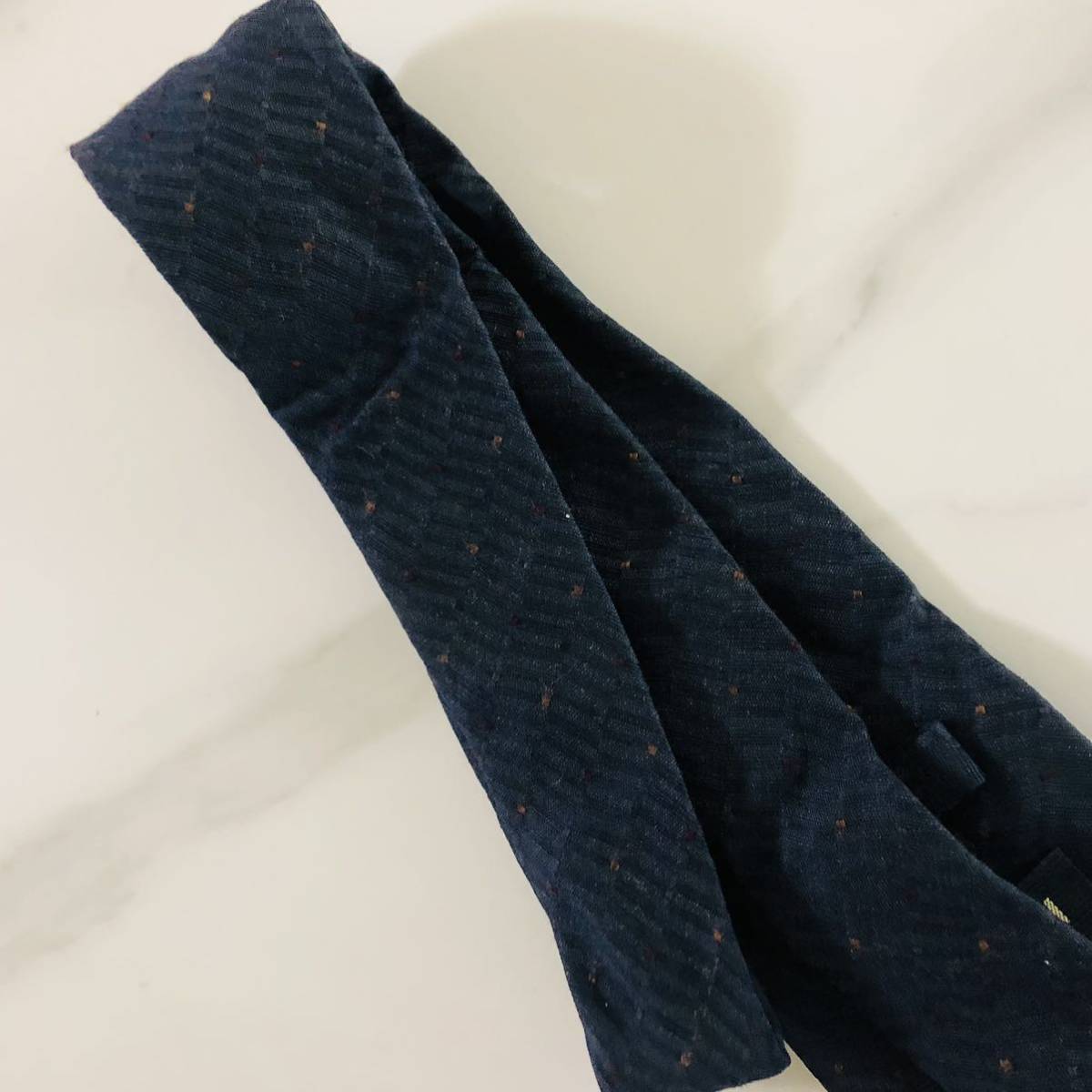 ◆◆◆bellini イタリア製　ネクタイ 使用頻度少ない　　　　濃紺など　シルクなど_画像7