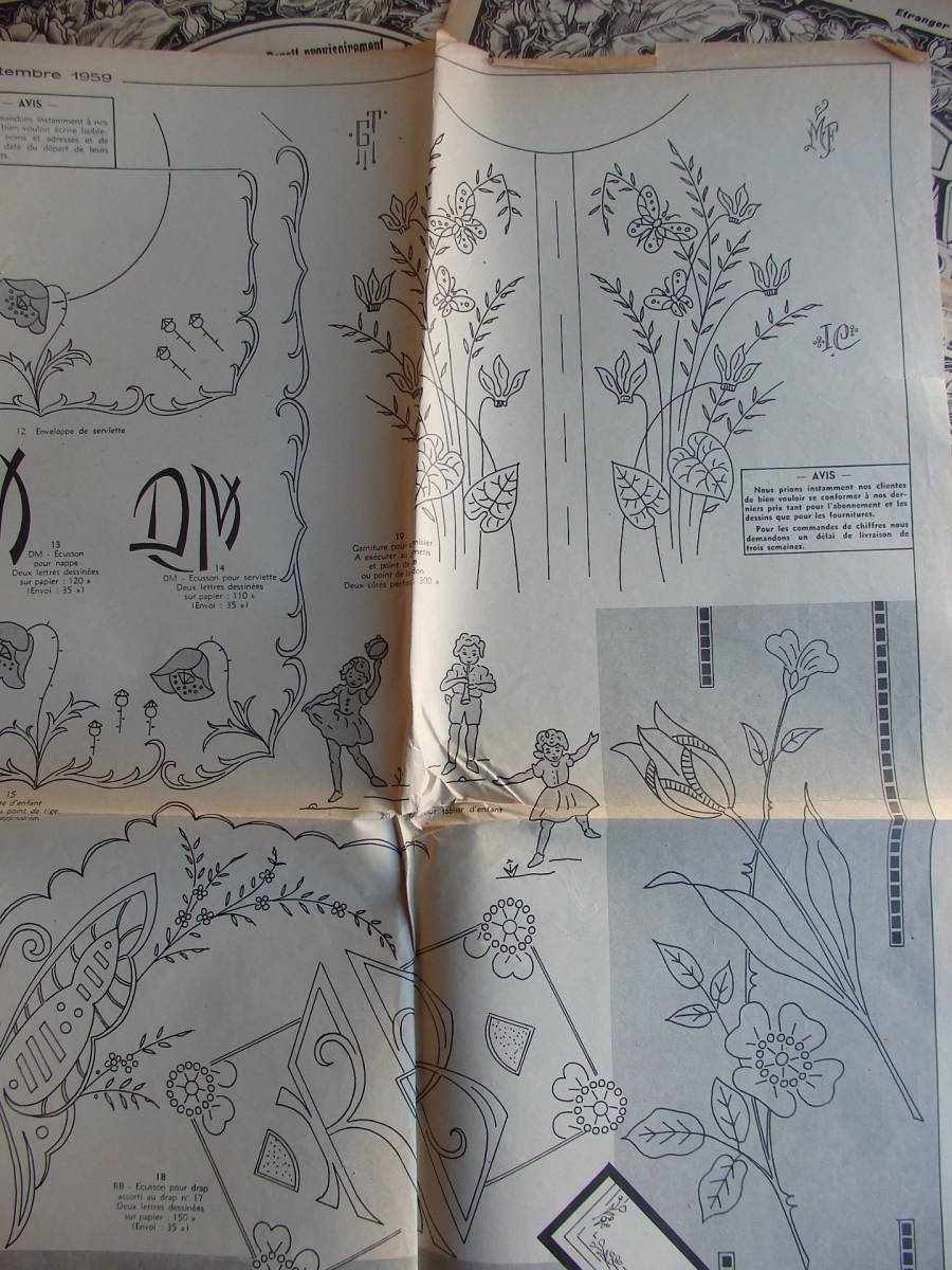 フランスアンティーク 10枚セット LE JOURNAL DES BRODEUSES メルスリー 新聞 刺繍図案集 モノグラム 冊子 雑誌 古い紙 紙もの _画像5