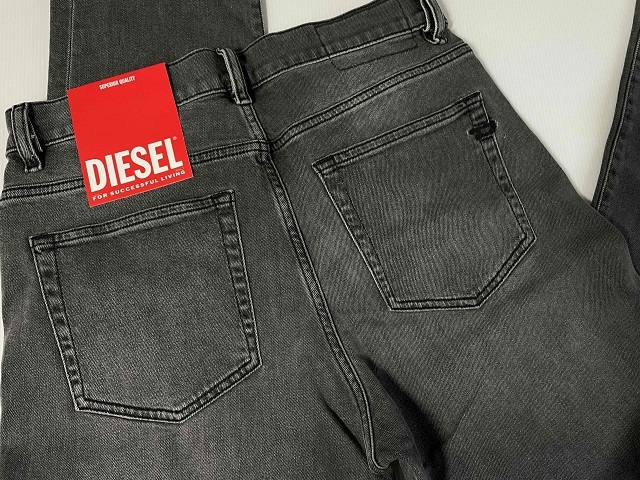 新品正規 4.3万 DIESEL ディーゼル　D-VIKER　ヴィンテージ　デニム 　30　美脚デニム　ストレッチ　送料520円_画像4