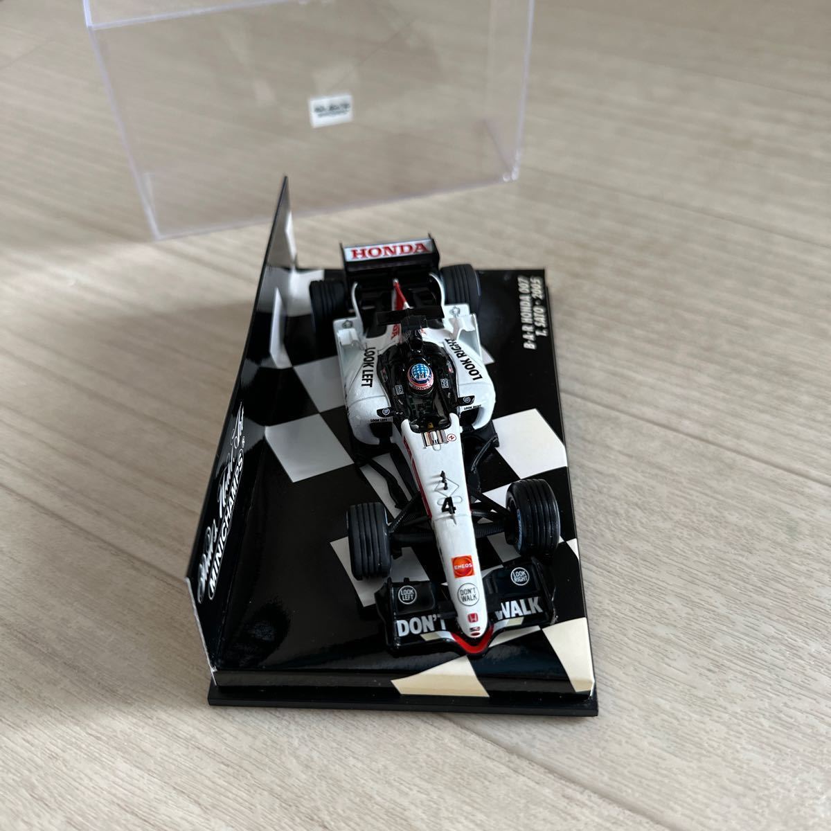 【A0237-4】『ミニチャンプス 1/43 BAR HONDA 007 T.SATO 2005 ♯4』 モデルミニカー レーシングカーの画像2