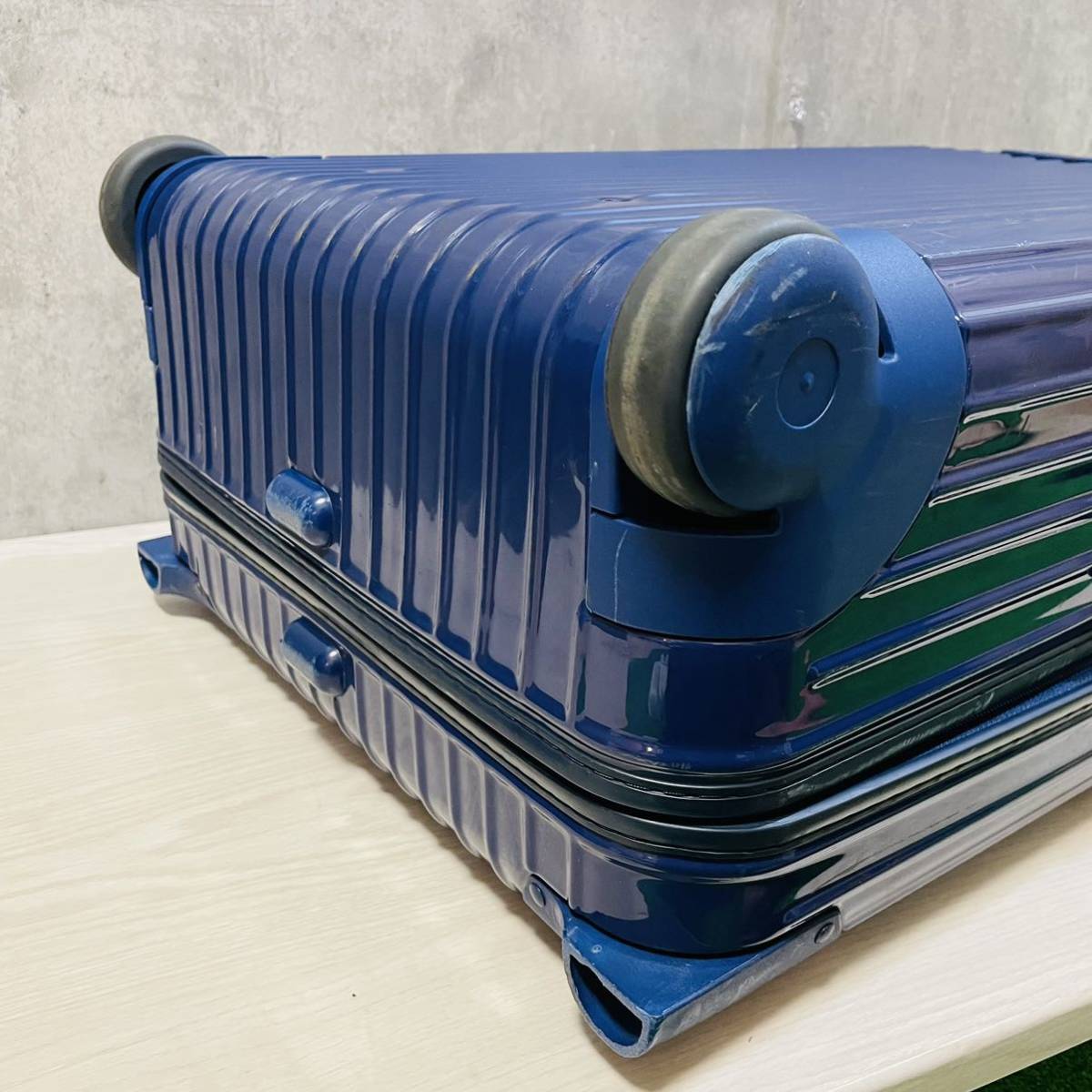 廃盤品 RIMOWA リモワ SALSA サルサ 63L 2輪　857.36 ブルー キャリーケース スーツケース_画像7