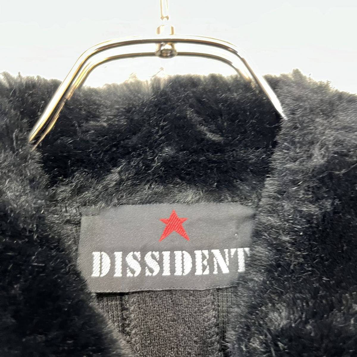 100円スタート♪ （12）DISSIDENT ディシデント　フランス製　ニットジャケット　サイズM相当　襟ボア　タイトシルエット　ブラック　黒_画像3