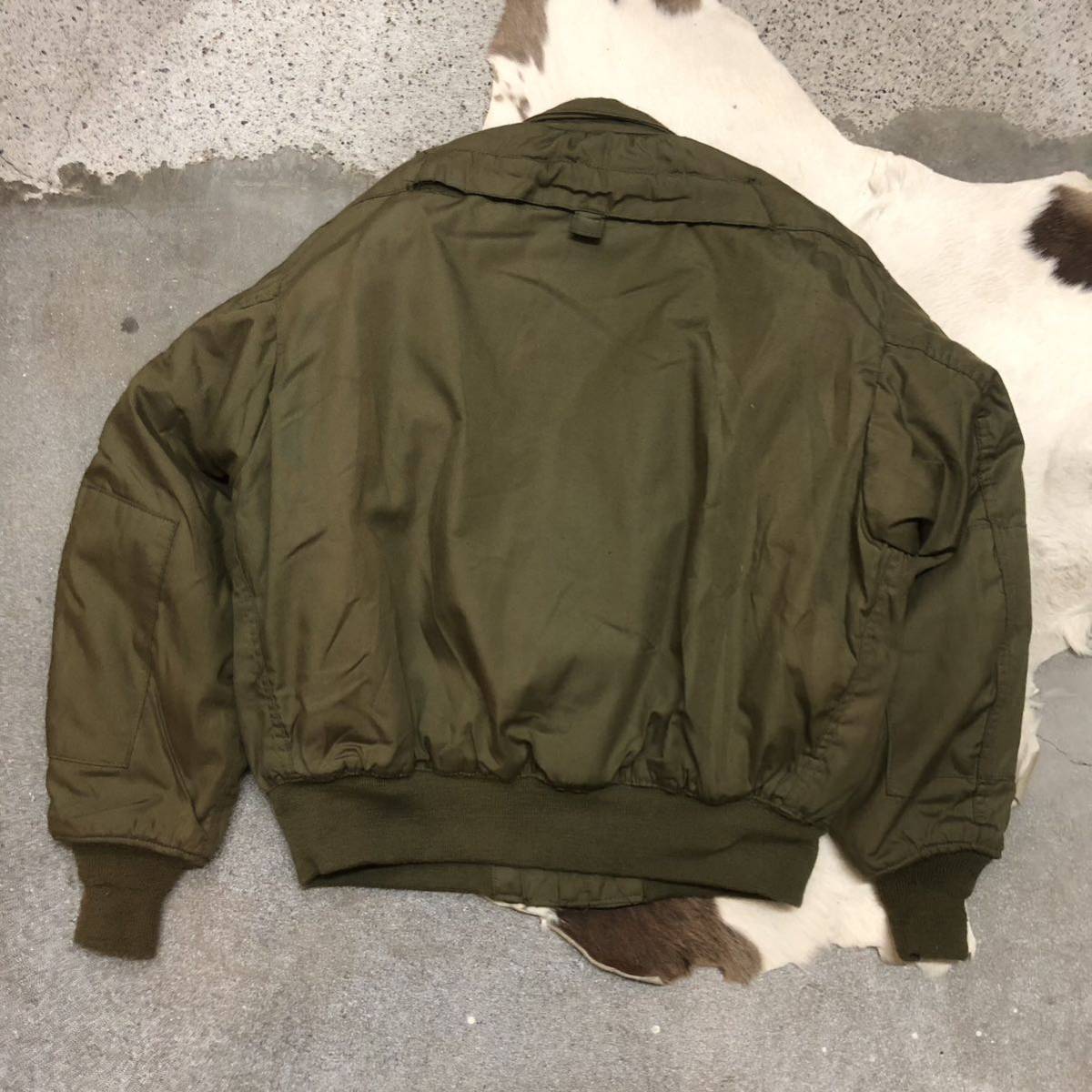 US.ARMY 米軍 CVC タンカースジャケット 80s コールドウェザー ミリタリー フライトジャケット size L_画像2