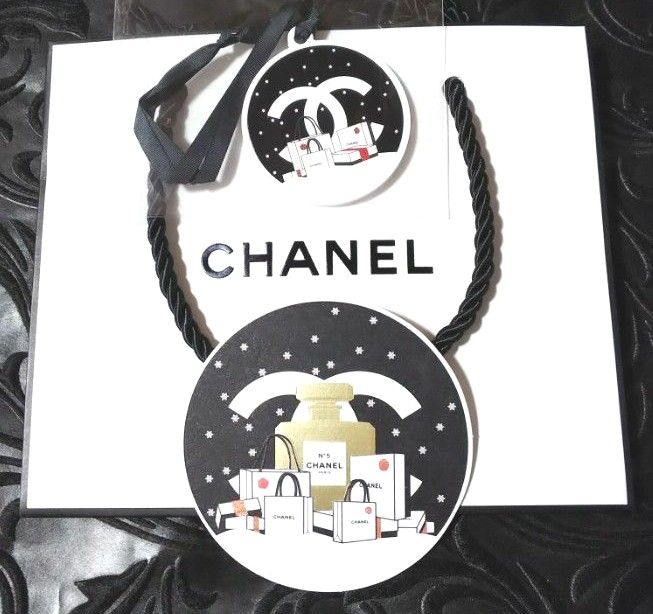 ★めちゃ可愛い≪CHANEL≫2019年ホリデー限定チャーム／ムエット【正規ノベルティ、非売品】【新品、未使用】 