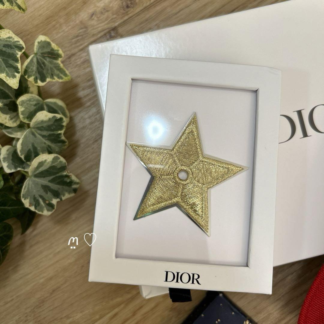 送料無料　新品　Dior　ディオール　ノート　ポーチ　スターピンブローチ　ノベルティ　ギフト_画像3