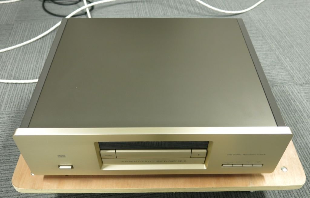 Accuphase CDプレーヤー DP-75　中古品　リモコン付き_画像4