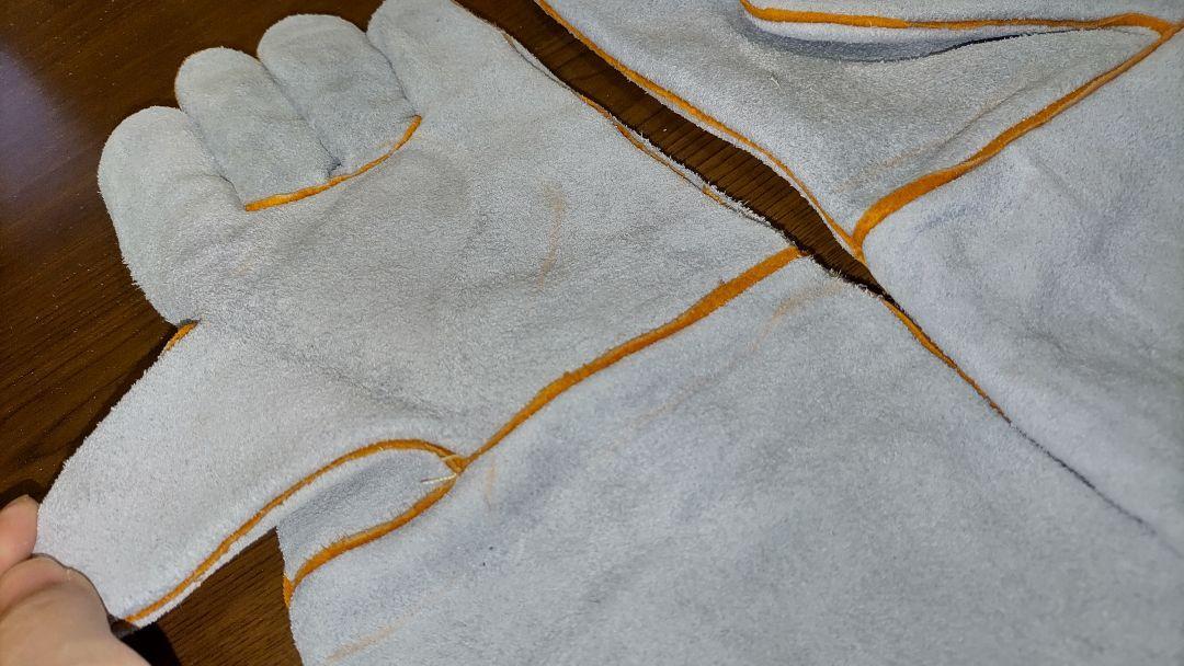 ペットグローブ 牛革 50cm 耐熱手袋 噛みつき防止 保護手袋 ガーデニング ホワイト DIY 災害用 がれきの画像4