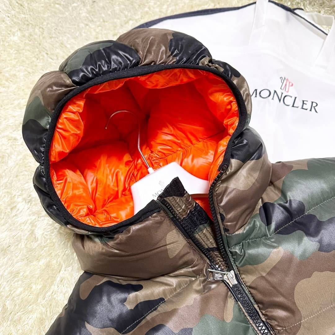 激レア☆未使用級!!希少 XL! MONCLER モンクレール ダウン 激レア☆未使用級!!希少 XL! MONCLER モンクレール ダウン