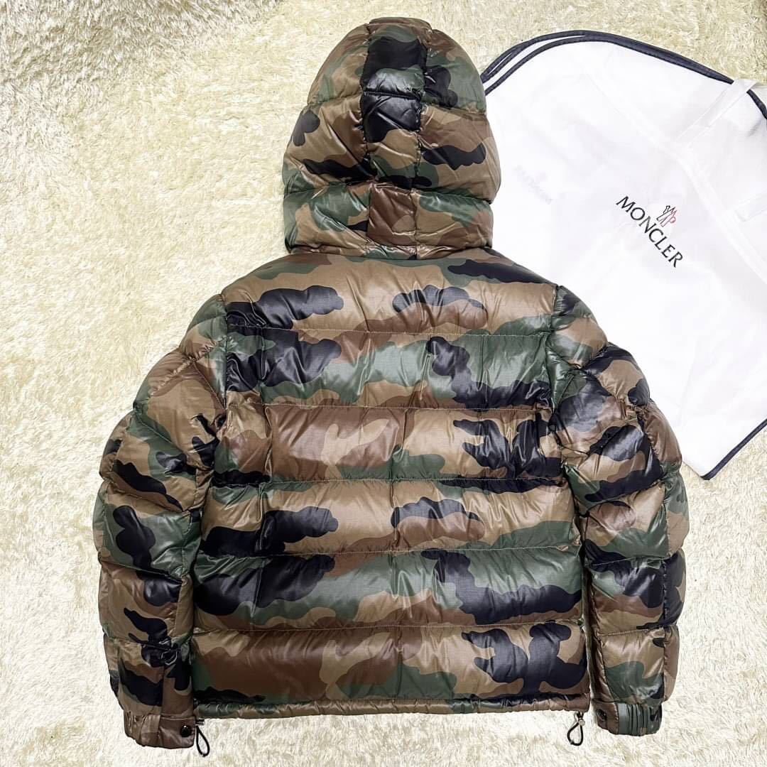 激レア☆未使用級!!希少 XL! MONCLER モンクレール ダウン 激レア☆未使用級!!希少 XL! MONCLER モンクレール ダウン