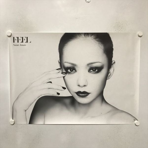 A67594 ◆安室奈美恵　FEEL B2サイズ ポスター 送料350円 ★5点以上同梱で送料無料★_画像1