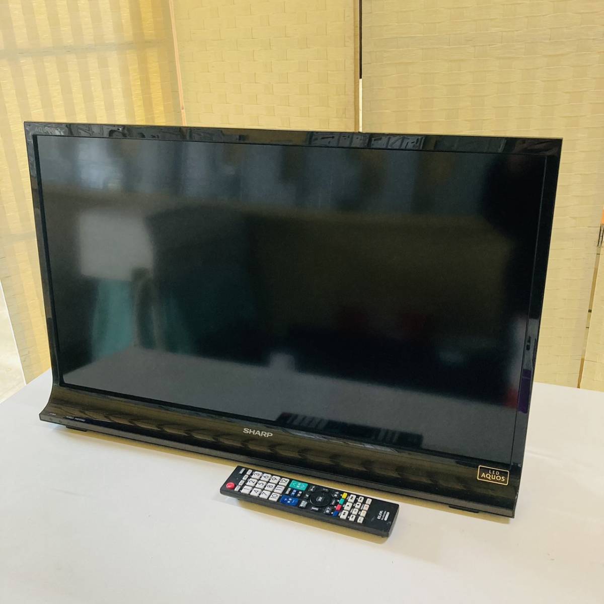 送料無料!!SHARP シャープ 32インチ液晶テレビ LC-32J9 初期化済み マルチリモコン B-CAS 動作品 2013年製/01-19_画像1