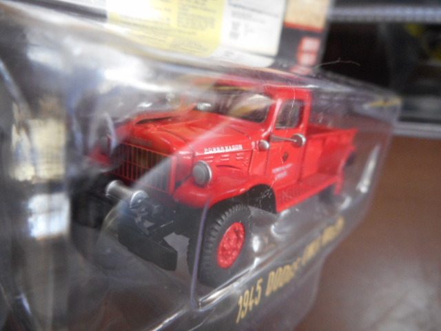 ★★1/64 グリーンライト ダッジ パワー ワゴン 1945 レッド Greenlight Dodge Power Wagon Vintage AD Cars★★_画像3