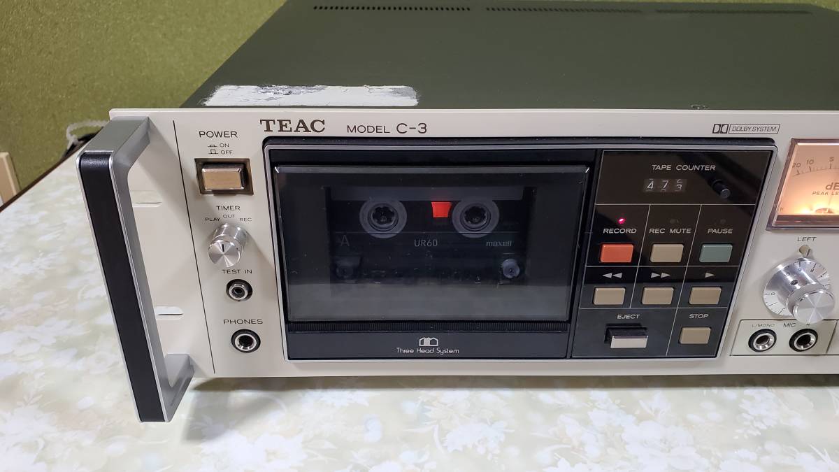 完動・美品　TEAC C-3 ティアック カセットデッキ 取扱説明書付 (ハンドル付)_画像2