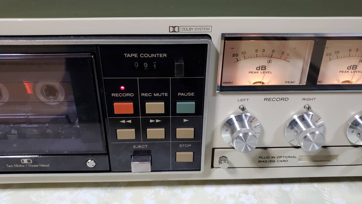 完動・美品　TEAC C-２ ティアック カセットデッキ 取扱説明書付_画像3