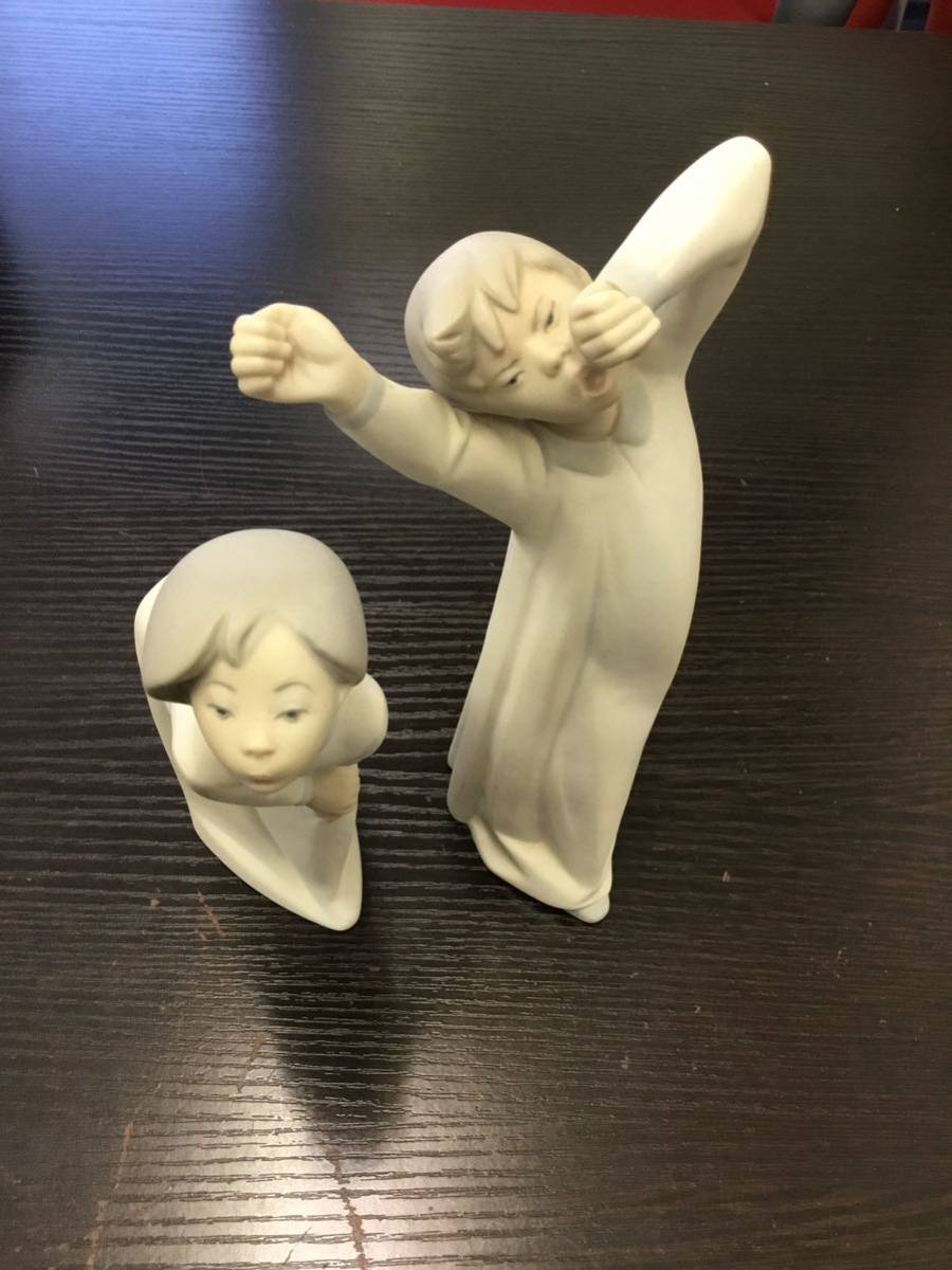 置物 LLADRO リアドロ　目覚めた少年　キスをする少女_画像2