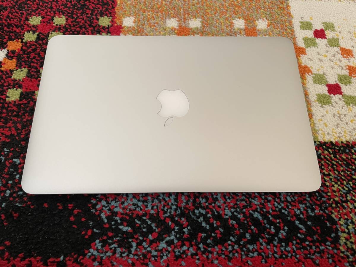 ★★★ Apple MacBook Air A1465 2015 11-Inch Mem 4GB SSD 256GB Monterey + Windows11 Pro 23H2_画像2