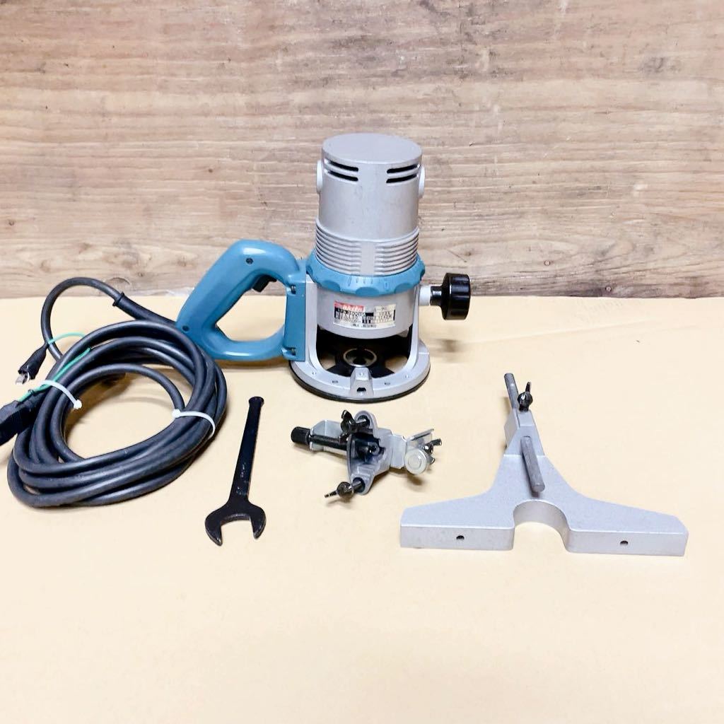 ★消耗少★マキタ　makita ルーター　チャック孔径12mm シャフトロック付 ブレーキ付 3600HA 電動工具_画像1