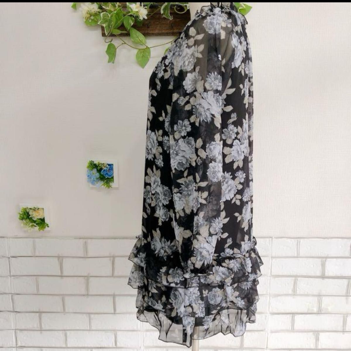 【美品】n, ニッセン チュニック カットソー 花柄 シフォン Mサイズ　袖→透け感あり