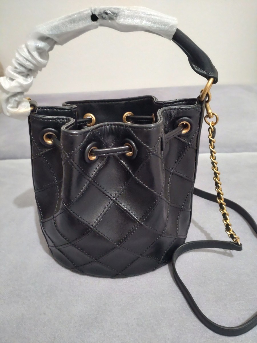  新作 新品未使用品 トリーバーチ ショルダーバッグ レザー TORY BURCH Fleming Soft Bucket Bag ショルダーバッグ 2way クーポン消化_画像4