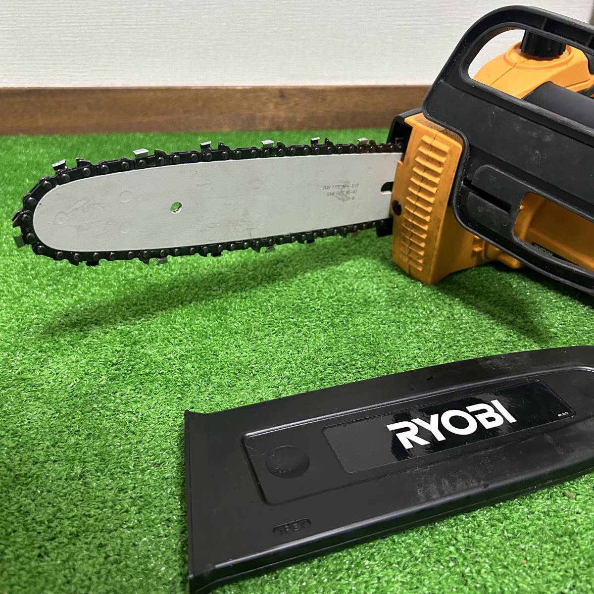 RYOBI リョービ 電気 チェンソー CS-2501 電動工具 チェーンソー 木工 中古 現状品_画像3