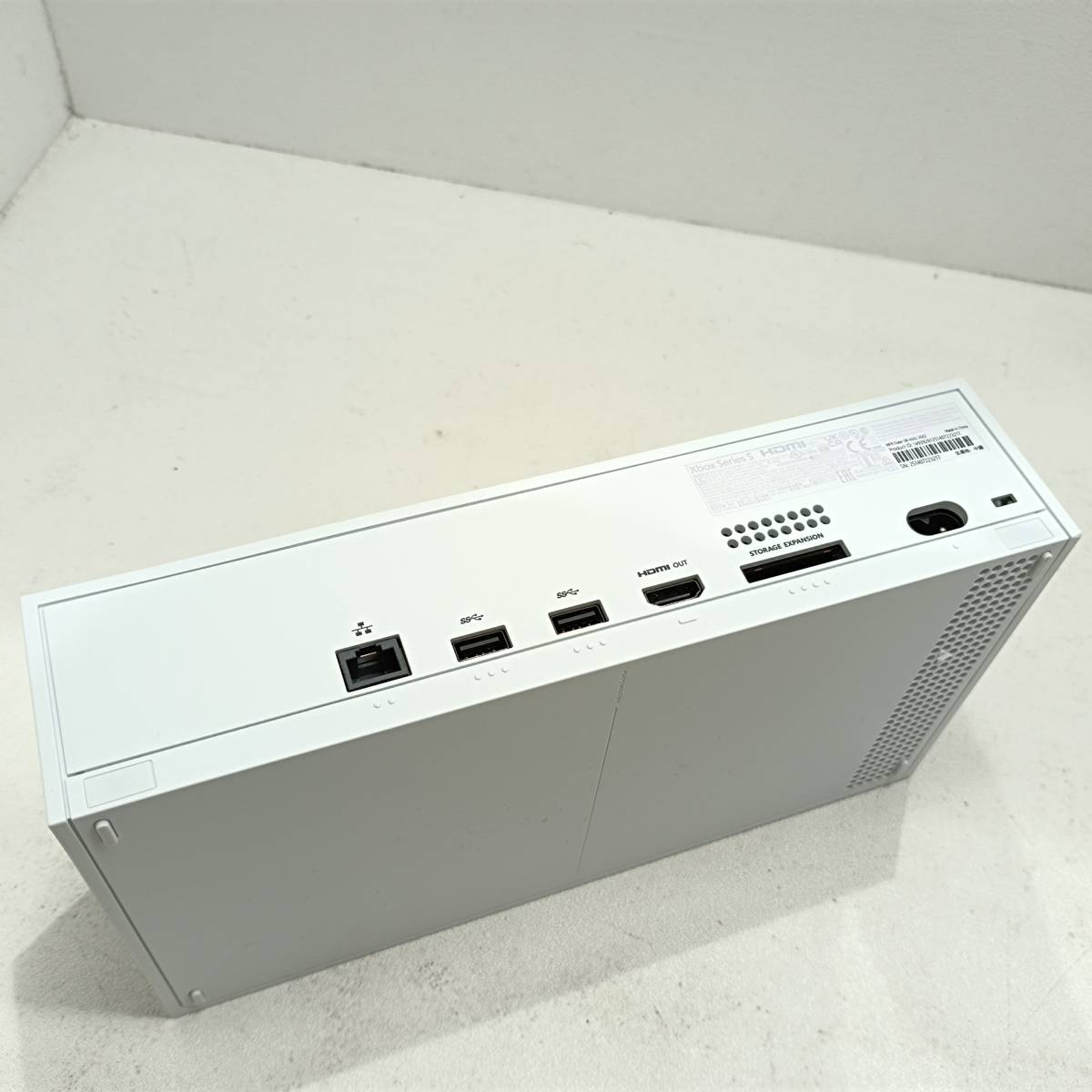 073）A 〈中古品〉Microsoft XBOX series S 本体 512GB エックスボックス シリーズエス【動作確認/初期化済み】_画像4