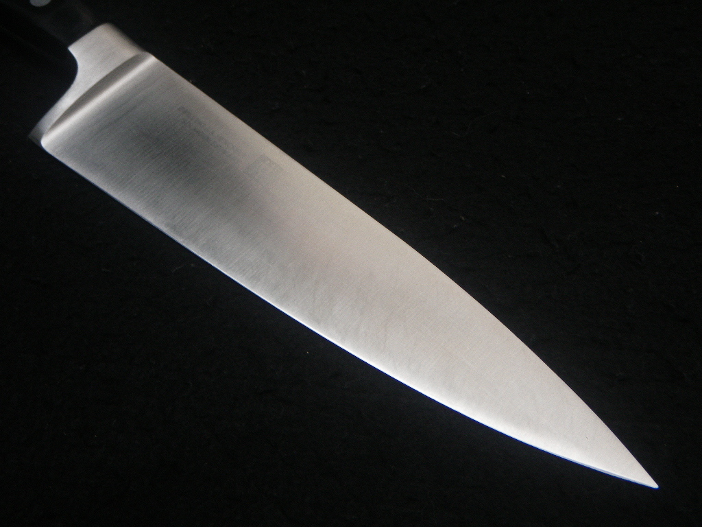 260g　ZWILLING J.A.HENCKELS　31021-200㎜ (8”)　Chef's Knife　ツヴィリング　ヘンケルス　牛刀包丁　シェフナイフ　本職人　料理包丁