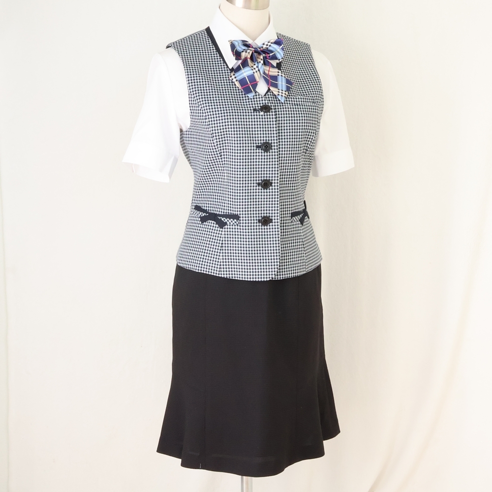 9号 SERELY チェック柄 中古◆ OL制服 / 事務服 ◆ ベスト,スカート(お任せ) セット,中古ブラウス,新品リボンのオマケ付_画像1