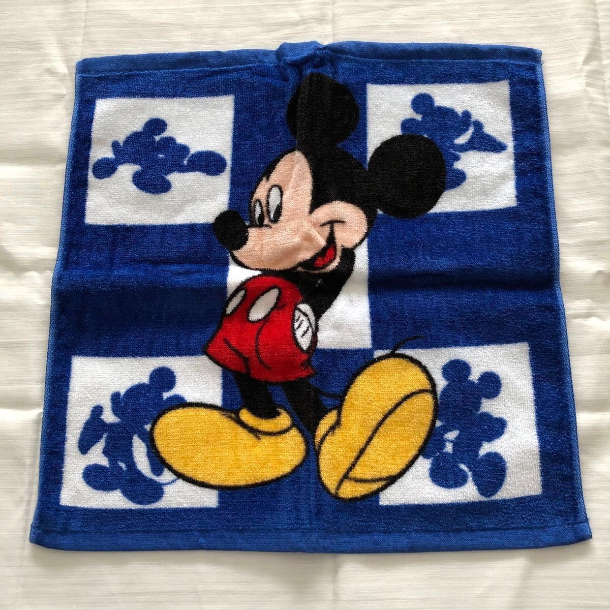 未使用　Disney タオルハンカチとハンカチ　10枚セット　ミッキーマウス　プーさん　東京ディズニーランド　ハンドタオル