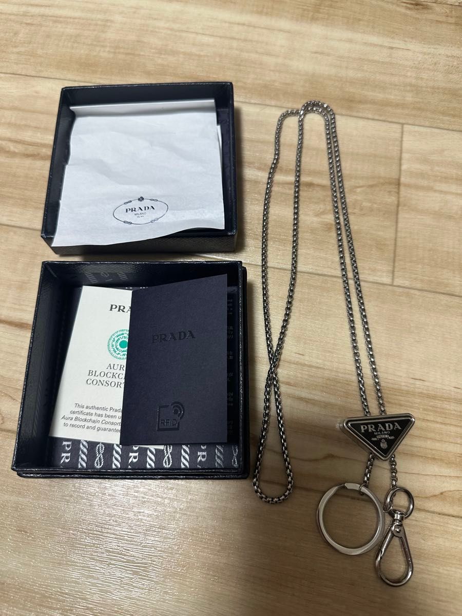 美品 プラダ ネックレス メタルキーリング ロゴ 1PS052 PRADA 美品 プラダ ネックレス メタルキーリング ロゴ 1PS052 PRADA
