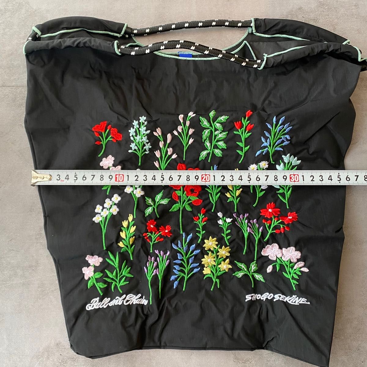 [新品] ball&chain エコバッグ　BLACK 花柄刺繍　Mサイズ　ボールアンドチェーン　ブラック