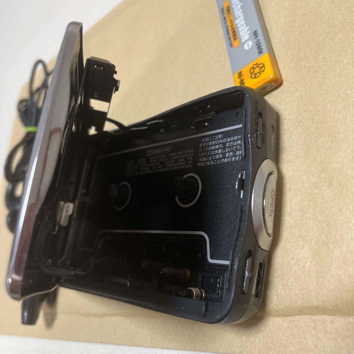 SONY WALKMAN ポータブルカセットプレーヤー ジャンク品 部品 SONY WALKMAN ポータブルカセットプレーヤー ジャンク品 部品