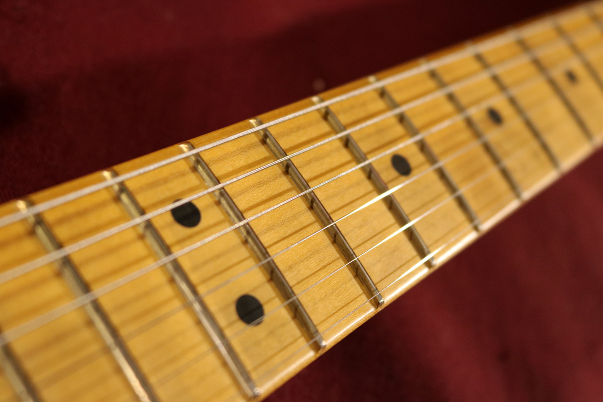 【Fender】PLAYER PLUS STRATOCASTER Tequila Sunrise（Noiseless PU／2点支持トレモロ／ロックチューナー／Push-Pull Electronics）準美品_画像7