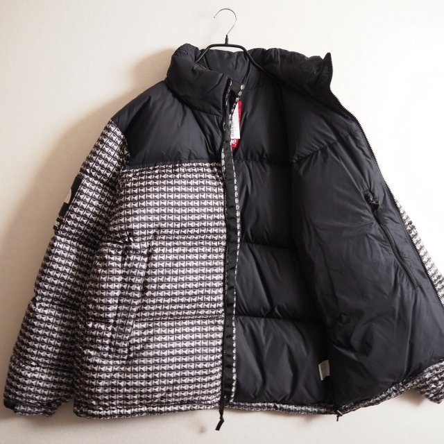 B8952P▼Supreme シュプリーム THE NORTH FACE ノースフェイス▼ TNF Studded Nuptse Jacket スタッズ柄 ヌプシ ダウンジャケット L rb mks_画像3